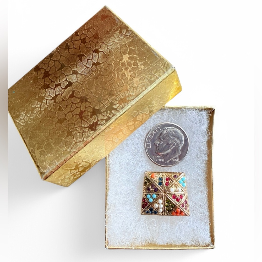 D’Orlan Buried Treasure Brooch